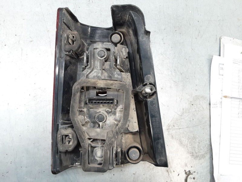 Recambio de piloto trasero derecho para peugeot partner furgoneta/monovolumen (5_, g_) 2.0 hdi referencia OEM IAM 9657976980  