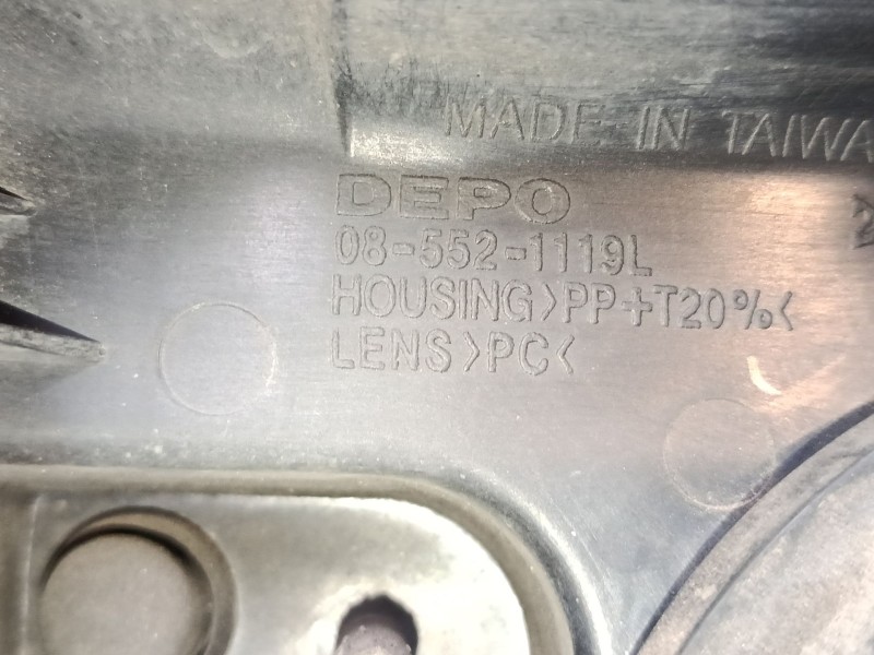 Recambio de faro izquierdo para citroën c2 (jm_) 1.4 hdi referencia OEM IAM 085521119L  