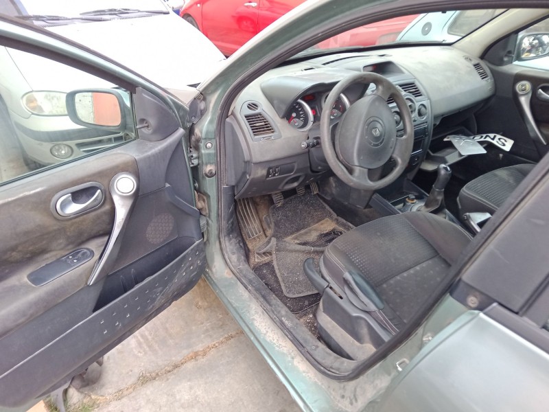 renault megane ii sedán (lm0/1_) del año 2005