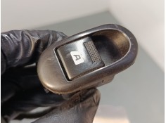 Recambio de mando elevalunas delantero izquierdo para citroën c2 (jm_) 1.4 hdi referencia OEM IAM 96401469XT  