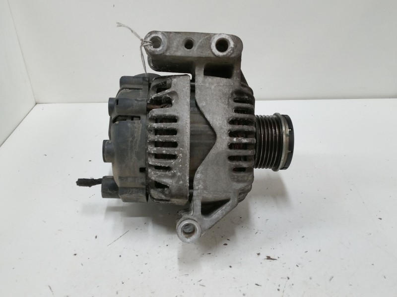 Recambio de alternador para fiat punto (199_) 1.3 d multijet referencia OEM IAM 51784845  
