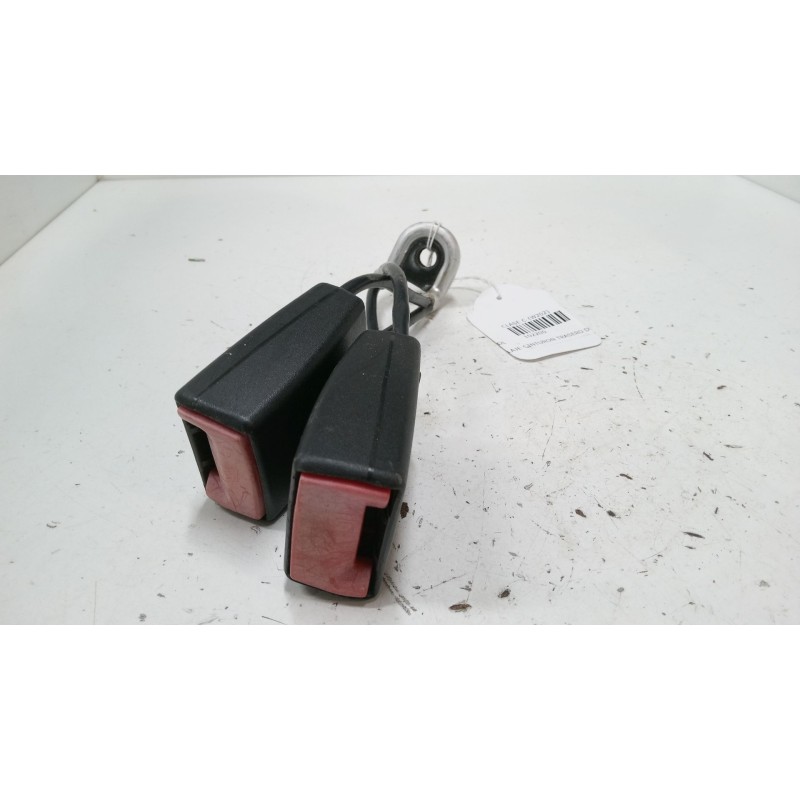 Recambio de anclaje cinturon trasero derecho para mercedes-benz clase c (w202) c 240 (202.026) referencia OEM IAM 2028609569  