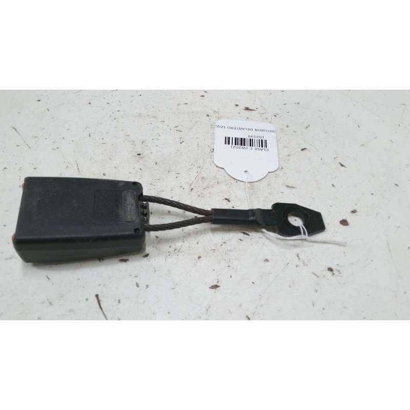 Recambio de anclaje cinturon delantero izquierdo para mercedes-benz clase c (w202) c 240 (202.026) referencia OEM IAM 2028608769