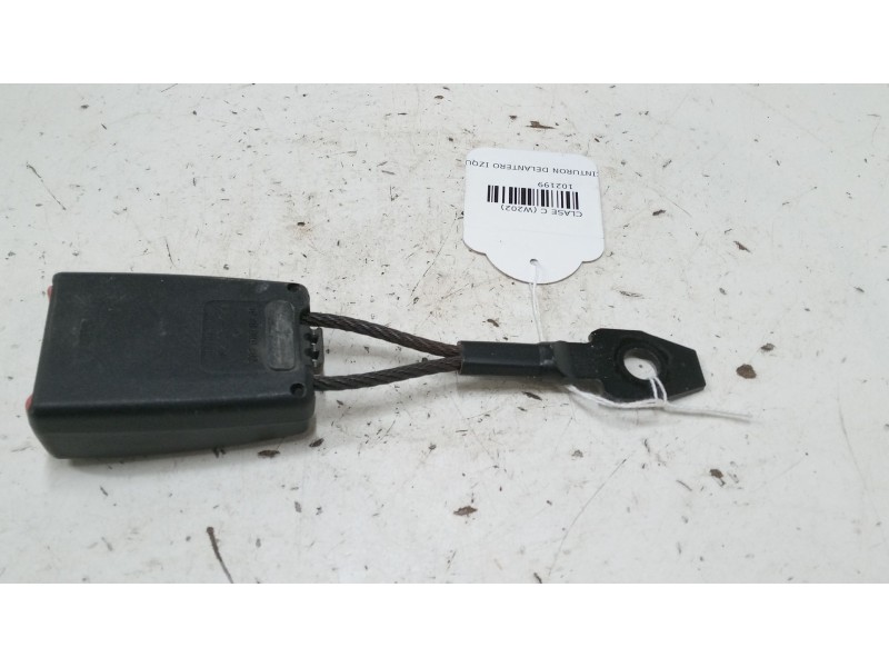 Recambio de anclaje cinturon delantero izquierdo para mercedes-benz clase c (w202) c 240 (202.026) referencia OEM IAM 2028608769