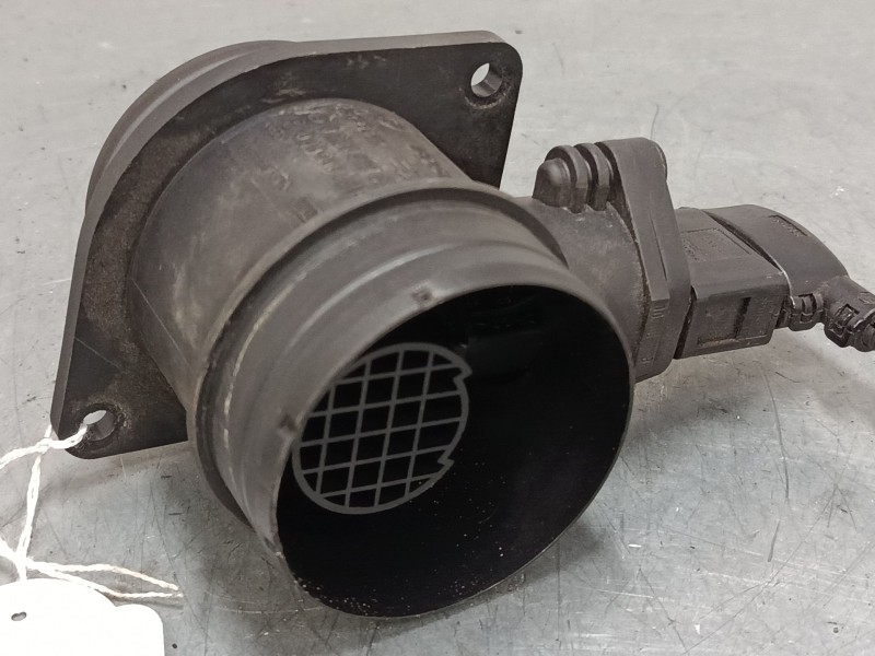 Recambio de caudalimetro para seat leon (1p1) 1.9 tdi referencia OEM IAM 0281002531 038906461B 
