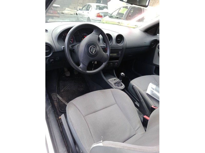 seat ibiza iii (6l1) del año 2003