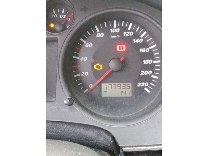 seat ibiza iii (6l1) del año 2003