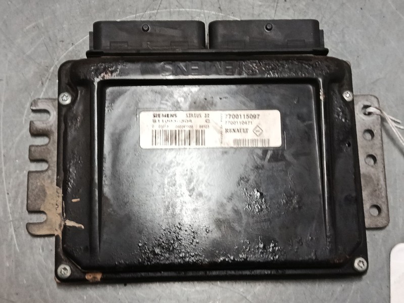 Recambio de centralita motor uce para renault clio ii (bb_, cb_) 1.4 (b/cb0c, b/cb0s) referencia OEM IAM 7700115097 S110030304C 