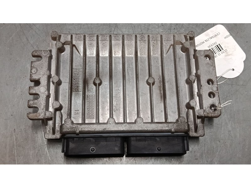 Recambio de centralita motor uce para renault clio ii (bb_, cb_) 1.4 (b/cb0c, b/cb0s) referencia OEM IAM 7700115097 S110030304C 