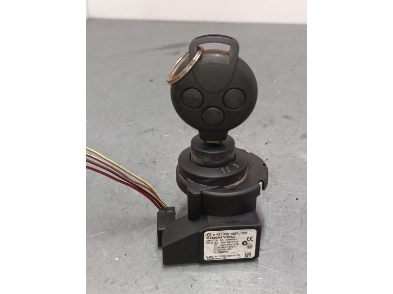 Recambio de clausor para smart fortwo coupé (451) 1.0 (451.330, 451.334) referencia OEM IAM A4518201597  