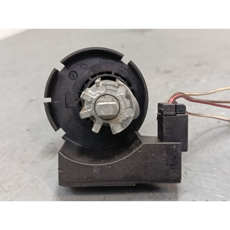 Recambio de clausor para smart fortwo coupé (451) 1.0 (451.330, 451.334) referencia OEM IAM A4518201597  