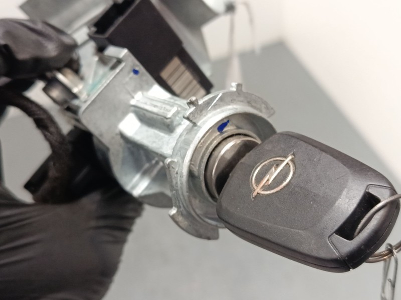 Recambio de clausor para opel corsa d (s07) 1.2 (l08, l68) referencia OEM IAM   