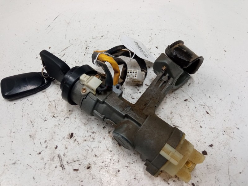 Recambio de clausor para hyundai tucson (jm) 2.0 crdi referencia OEM IAM   