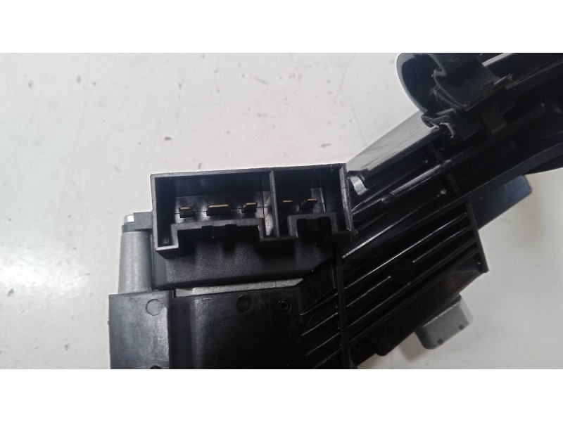 Recambio de clausor para peugeot bipper tepee 1.4 hdi referencia OEM IAM   