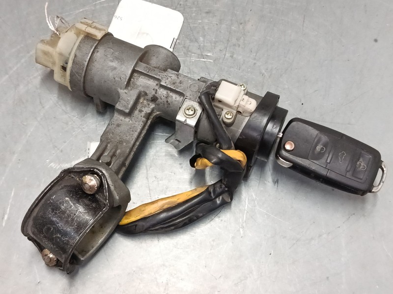 Recambio de clausor para hyundai tucson (jm) 2.0 referencia OEM IAM   