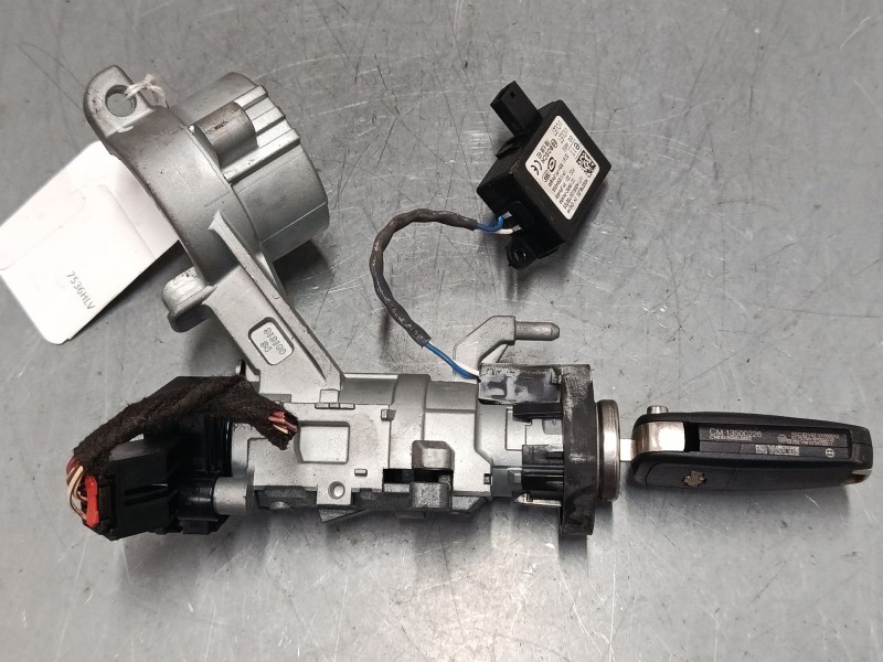 Recambio de clausor para chevrolet cruze hatchback (j305) 1.8 referencia OEM IAM   