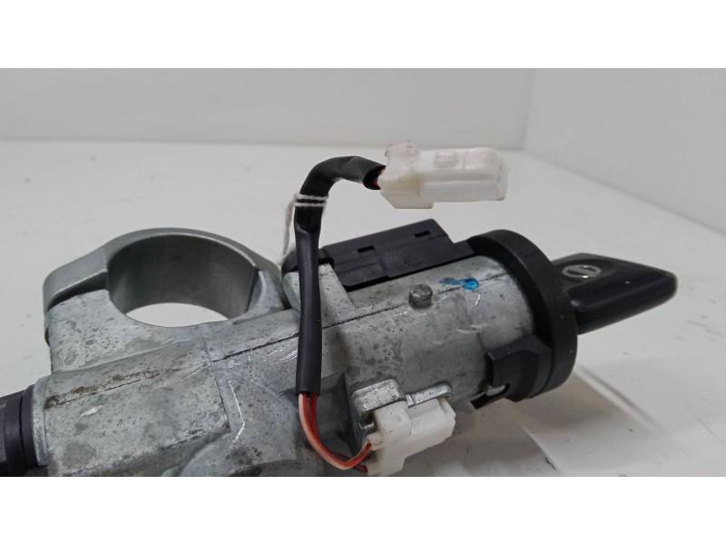 Recambio de clausor para nissan primera hatchback (p12) 1.6 referencia OEM IAM 5WK48043C  