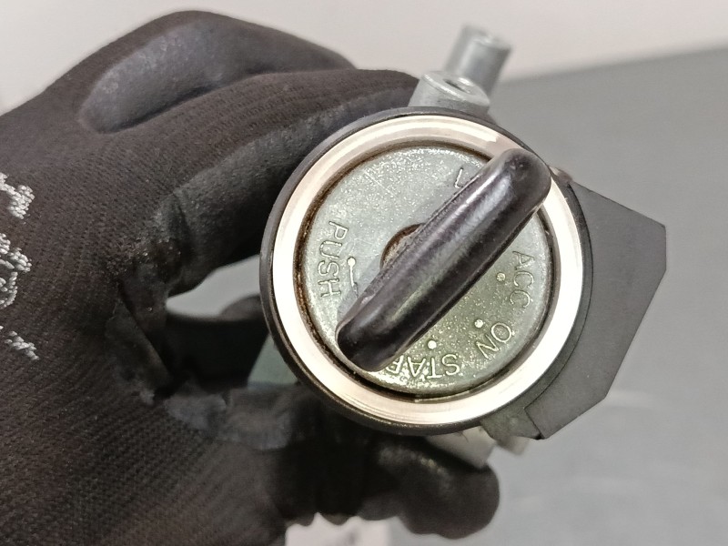 Recambio de clausor para mitsubishi colt v (cj_, cp_) 1300 gl,glx (cj1a) referencia OEM IAM   