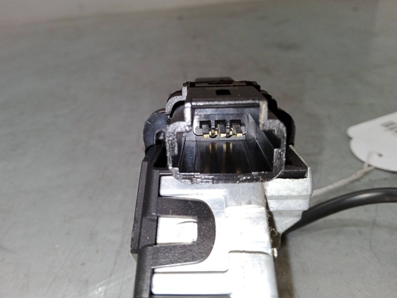 Recambio de clausor para peugeot 208 i (ca_, cc_) 1.2 vti 82 referencia OEM IAM   