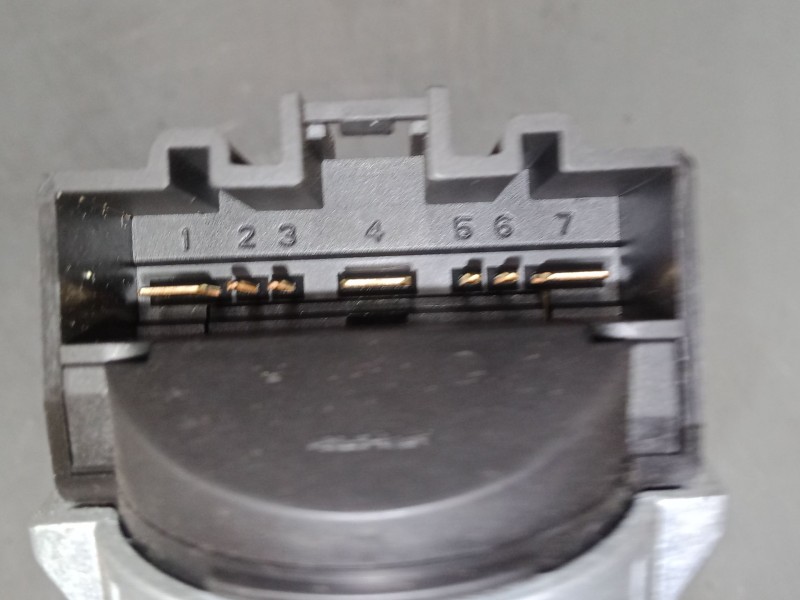 Recambio de clausor para ford galaxy ii (wa6) 2.0 tdci referencia OEM IAM 3M513F880AD  