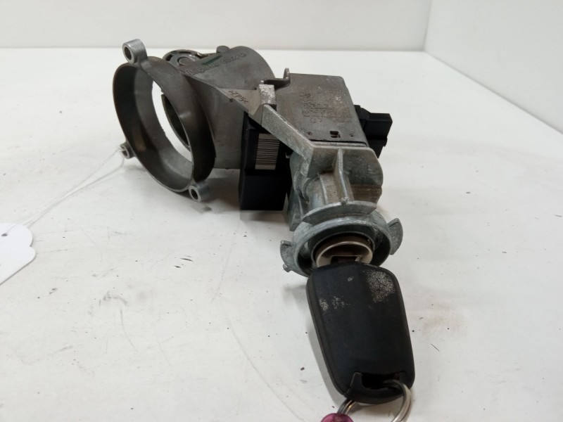 Recambio de clausor para opel corsa d (s07) 1.3 cdti (l08, l68) referencia OEM IAM   