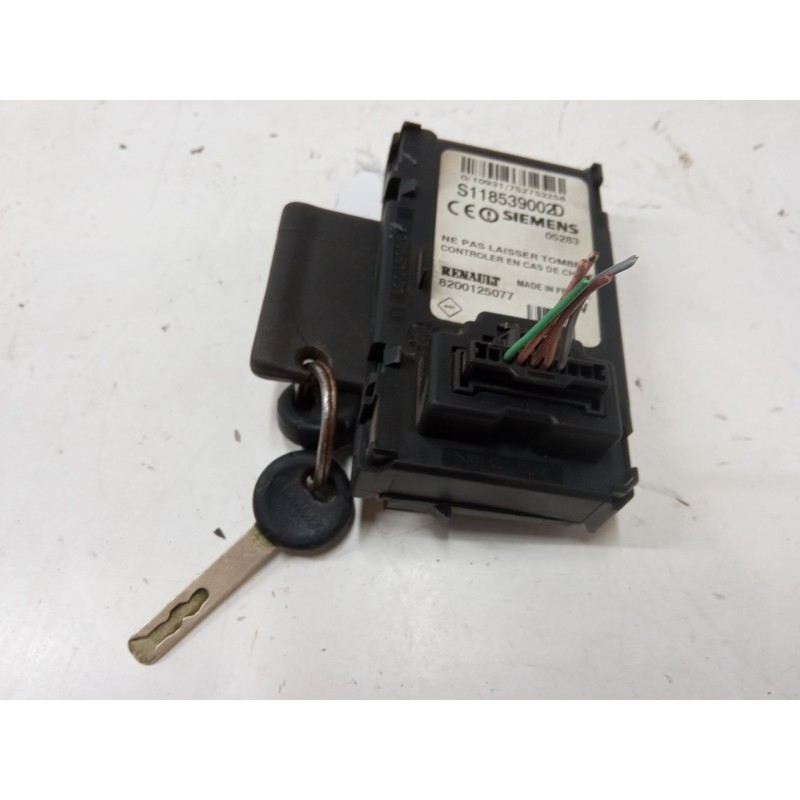 Recambio de clausor para renault grand scénic ii (jm0/1_) 1.9 dci (jm14) referencia OEM IAM 8200125077 S118539002D 