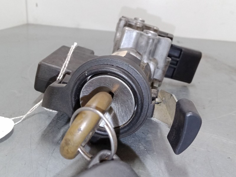 Recambio de clausor para chrysler voyager iv (rg, rs) 2.5 crd referencia OEM IAM 5WY7227C  