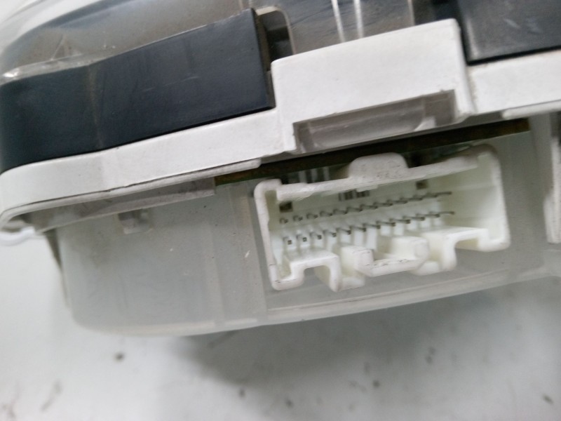 Recambio de cuadro instrumentos para mazda 6 hatchback (gg) 2.0 di (gg14) referencia OEM IAM   