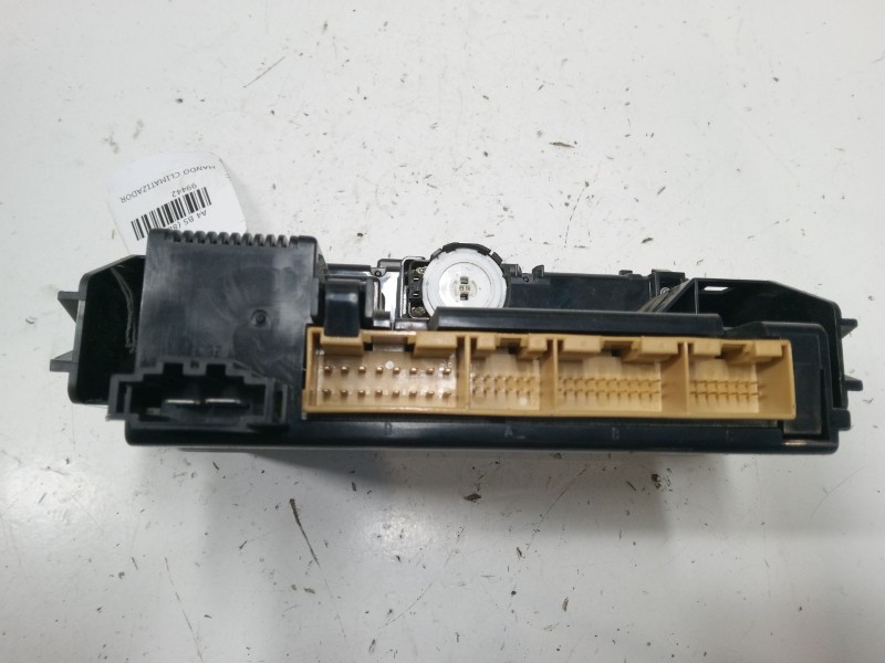 Recambio de mando climatizador para audi a4 b5 (8d2) 2.4 quattro referencia OEM IAM 8D0820043M  