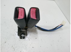 Recambio de anclaje cinturon trasero izquierdo para hyundai i30 (fd) 1.4 referencia OEM IAM   