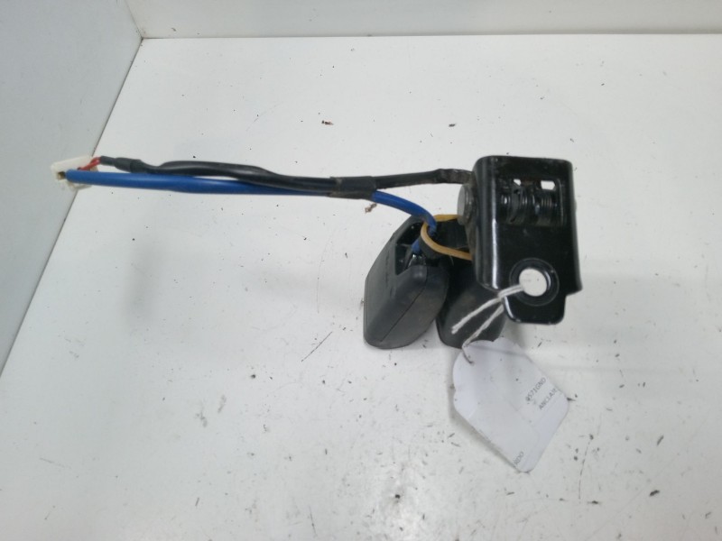 Recambio de anclaje cinturon trasero izquierdo para hyundai i30 (fd) 1.4 referencia OEM IAM   