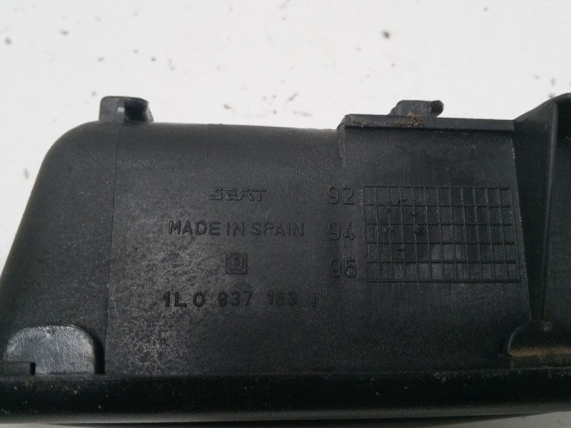 Recambio de maneta interior puerta delantera izquierda para seat toledo i (1l2) 1.9 td referencia OEM IAM   