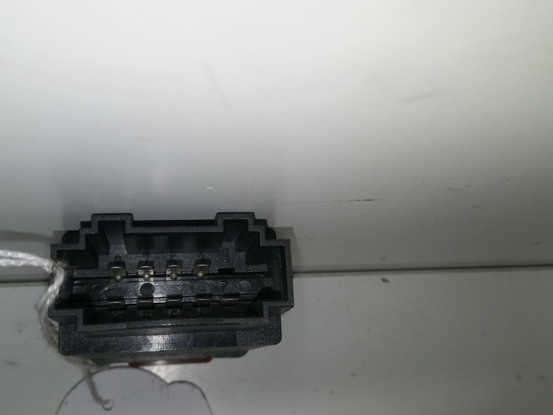 Recambio de warning para audi a4 b5 (8d2) 2.4 quattro referencia OEM IAM   