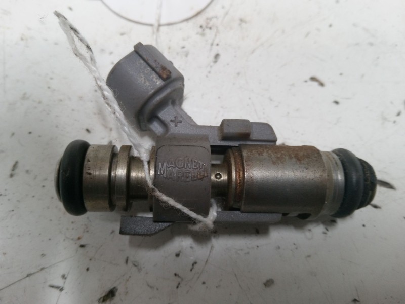 Recambio de inyector para peugeot 207/207+ (wa_, wc_) 1.4 16v referencia OEM IAM   