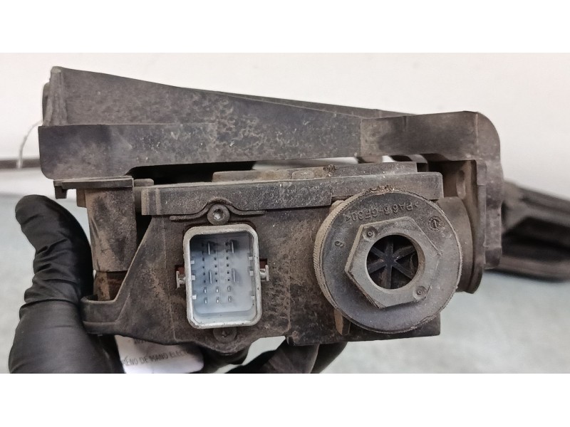 Recambio de freno de mano electrico para renault scénic ii (jm0/1_) 1.5 dci (jm1e, jm16) referencia OEM IAM 8200522625  