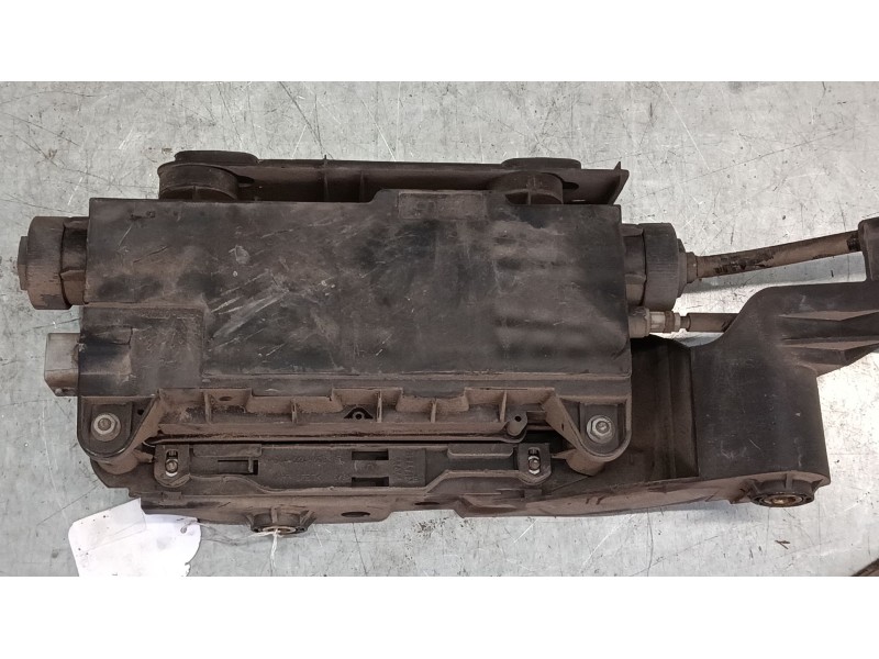 Recambio de freno de mano electrico para renault scénic ii (jm0/1_) 1.5 dci (jm1e, jm16) referencia OEM IAM 8200522625  