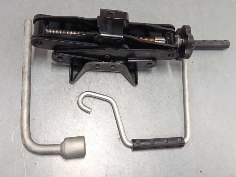 Recambio de gato para renault clio ii (bb_, cb_) 1.4 (b/cb0c, b/cb0s) referencia OEM IAM   