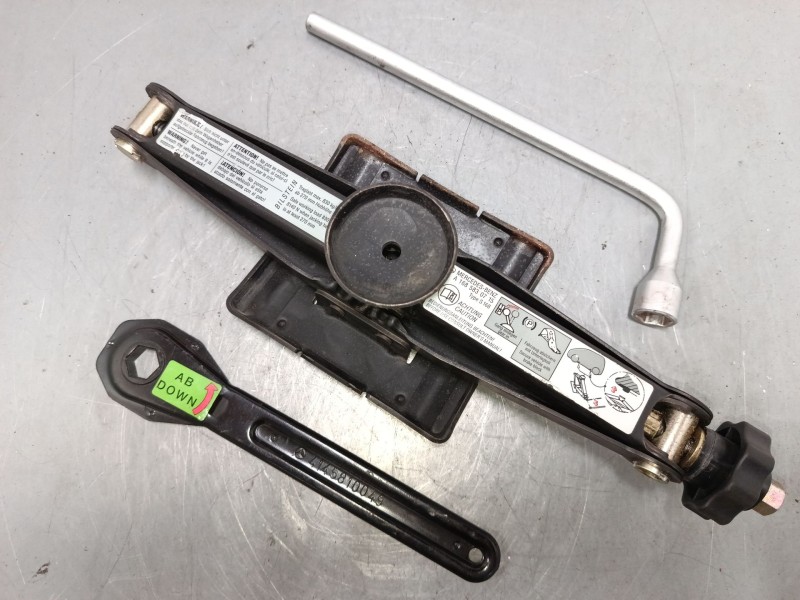 Recambio de gato para mercedes-benz clase a (w168) a 160 (168.033, 168.133) referencia OEM IAM   