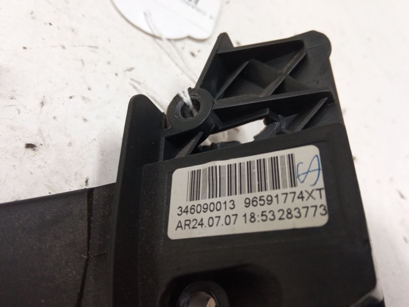 Recambio de levas volante izquierda para citroën c4 grand picasso i (ua_) 2.0 hdi 138 referencia OEM IAM 96591774XT  