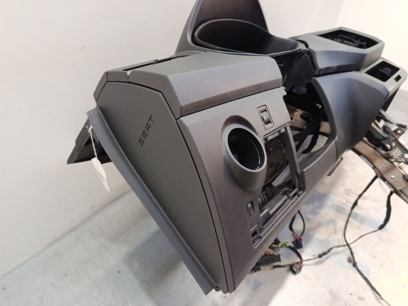 Recambio de salpicadero para seat ibiza v (kj1, kjg) 1.0 mpi referencia OEM IAM 6F1857003AF  