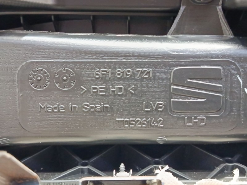 Recambio de salpicadero para seat ibiza v (kj1, kjg) 1.0 mpi referencia OEM IAM 6F1857003AF  