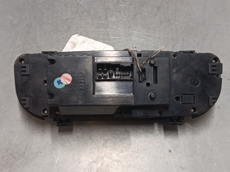 Recambio de mando climatizador para mercedes-benz clase c coupé (cl203) c 200 kompressor (203.745) referencia OEM IAM 2038300985