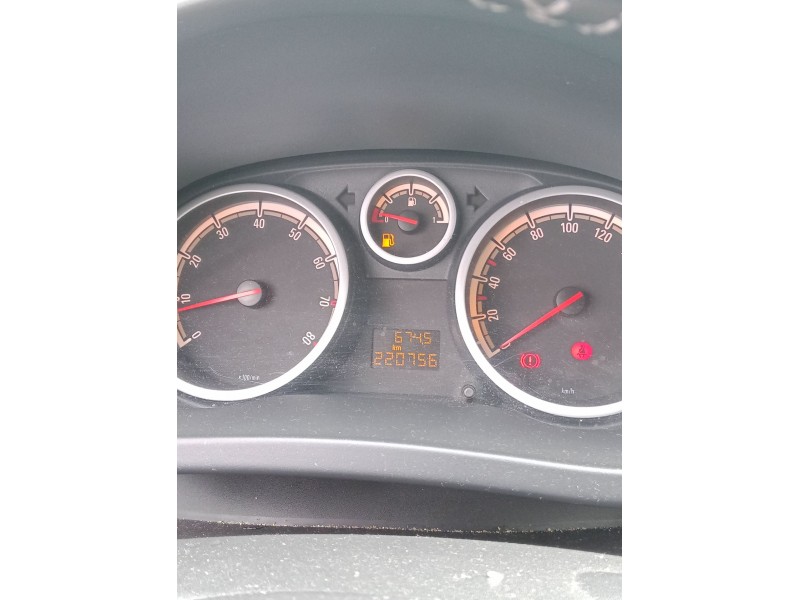 opel corsa d (s07) del año 2007