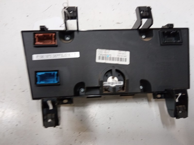 Recambio de mando climatizador para fiat bravo ii (198_) 1.9 d multijet (198axb1a) referencia OEM IAM 735442075  