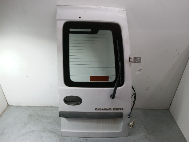 Recambio de porton trasero derecho para opel combo tour 1.3 cdti 16v referencia OEM IAM   