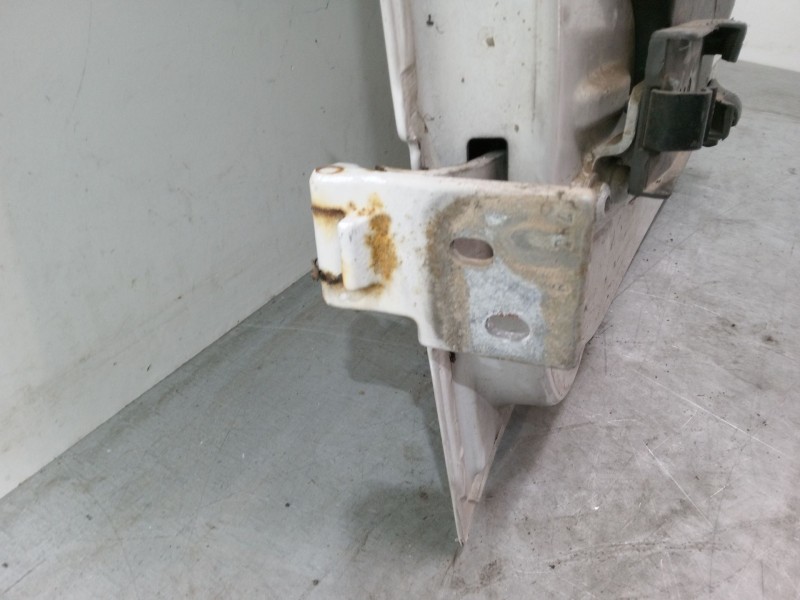 Recambio de porton trasero derecho para opel combo tour 1.3 cdti 16v referencia OEM IAM   