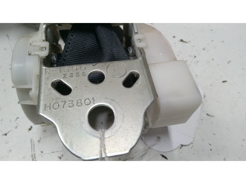 Recambio de cinturon seguridad trasero derecho para toyota yaris (_p9_) 1.4 d-4d (nlp90_) referencia OEM IAM   