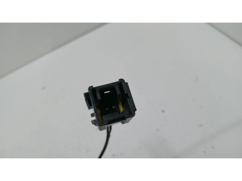 Recambio de anclaje cinturon trasero izquierdo para jeep renegade suv (bu, b1, bv) 1.6 crd referencia OEM IAM   