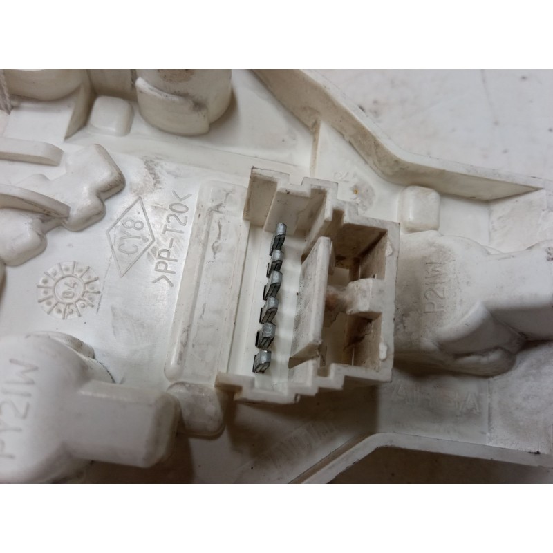 Recambio de portalampara piloto derecho para renault megane ii sedán (lm0/1_) 1.5 dci (lm02, lm13, lm2a) referencia OEM IAM   