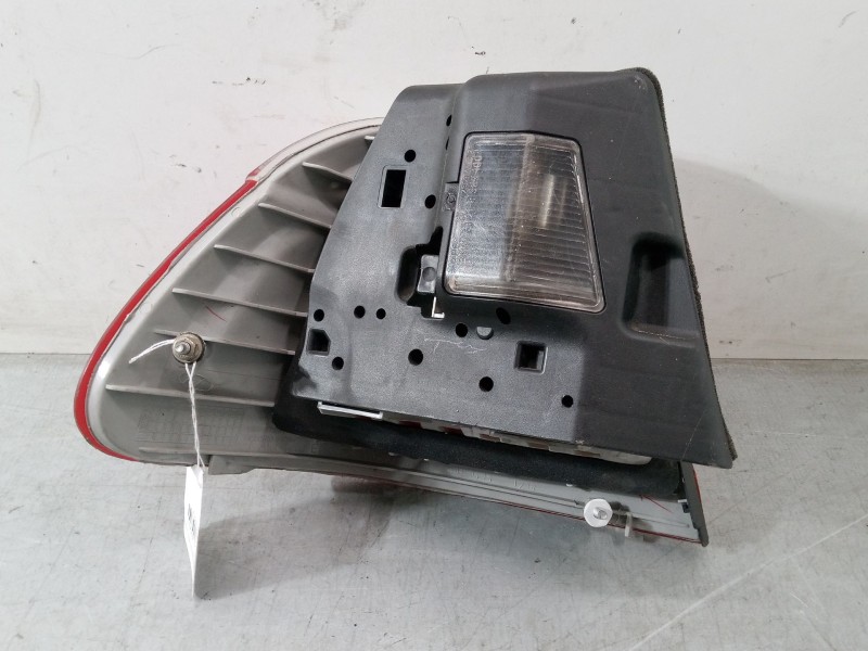 Recambio de piloto trasero derecho para bmw 3 (e46) 320 d referencia OEM IAM   